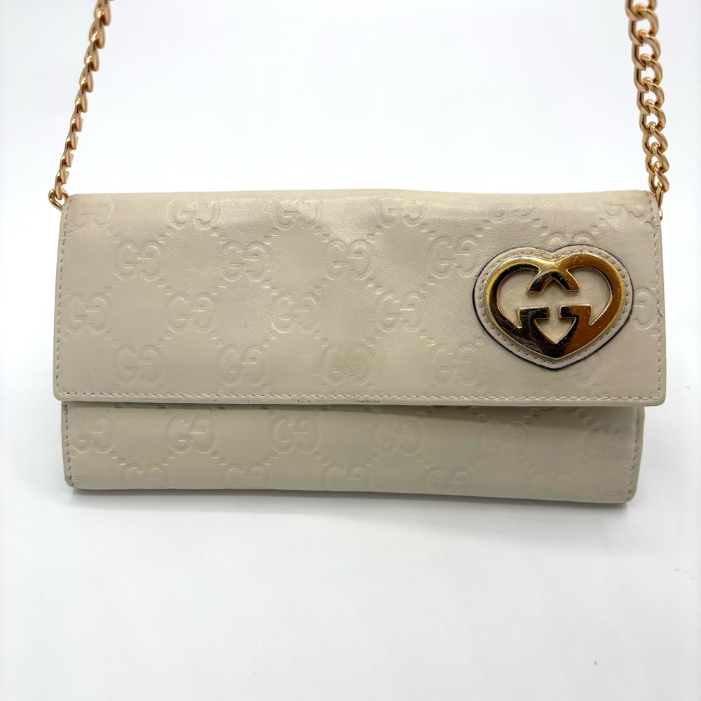 Gucci Cream Wallet with Heart Logo‎